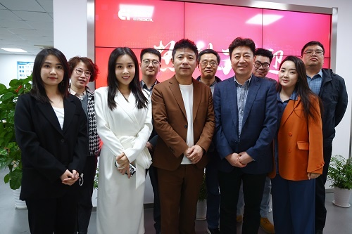 熱烈祝賀易愛(ài)入選CCTV《中國(guó)品牌檔案》欄目